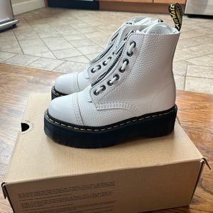 NEW Dr Martens White Leather Platform Boots
